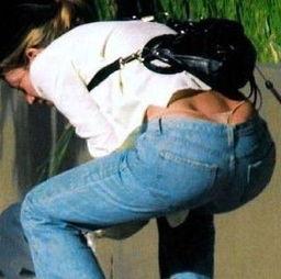 女明星内裤曝光看到毛,内裤毛发生成引发热议