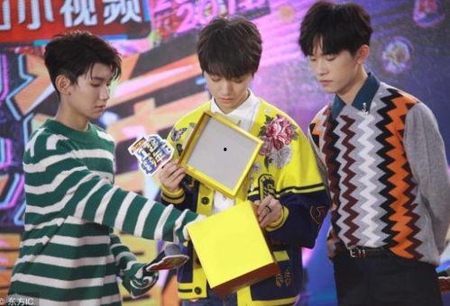 吃瓜群众tfboys,吃瓜群众眼中的青春偶像成长记