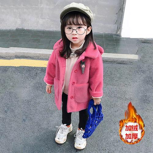 女宝宝秋冬网红套装外套,女宝宝网红套装外套时尚指南”