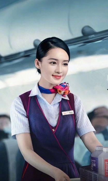 空姐可以当明星吗,从蓝天到荧幕的华丽转身