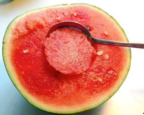 周村实验吃瓜,一场吃瓜群众的狂欢盛宴