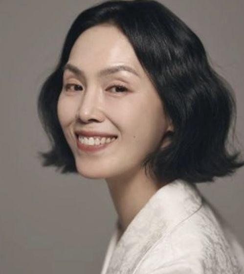 明星扮演妈妈照片,镜头下的温馨与感动